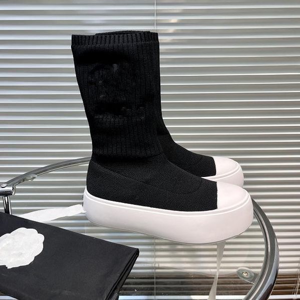 2022 designer sock boots women's stretch knit print luxury all-in-one thin-legged black white ankle boot thick soles platform ladies ha
2022 designer sock boots women's stretch knit print luxury all-in-one thin-legged black white ankle boot thick soles platform ladies ha