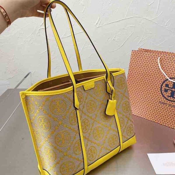 2022 handbags torysburchs women's designer wholesale bag one messenger handbag shopping canvas old flower tote shoulder crossbody zc
2022 handbags torysburchs women's designer wholesale bag one messenger handbag shopping canvas old flower tote shoulder crossbody zc
