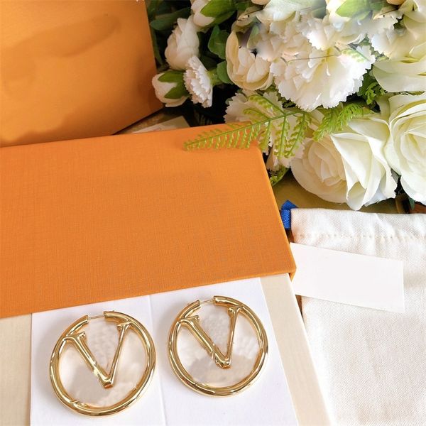 stud luxury jewelry hoop earrings heart stud earring big letter round circle exquisite simple fashion orecchini designer huggie for men wome, Golden;silver
stud luxury jewelry hoop earrings heart stud earring big letter round circle exquisite simple fashion orecchini designer huggie for men wome, Golden;silver