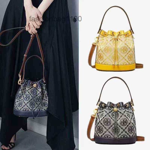 designer handbags burchs bags t0rys bag foreign cattle the trade same european and american versatile drawstring bucket bags jacquard clotph
designer handbags burchs bags t0rys bag foreign cattle the trade same european and american versatile drawstring bucket bags jacquard clotph