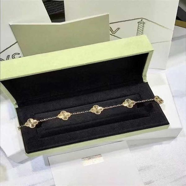 luxury clover fashion designer sweet charm bracelets for girls women brand gold shining bracelet wedding party jewelry206f, Golden;silver
luxury clover fashion designer sweet charm bracelets for girls women brand gold shining bracelet wedding party jewelry206f, Golden;silver