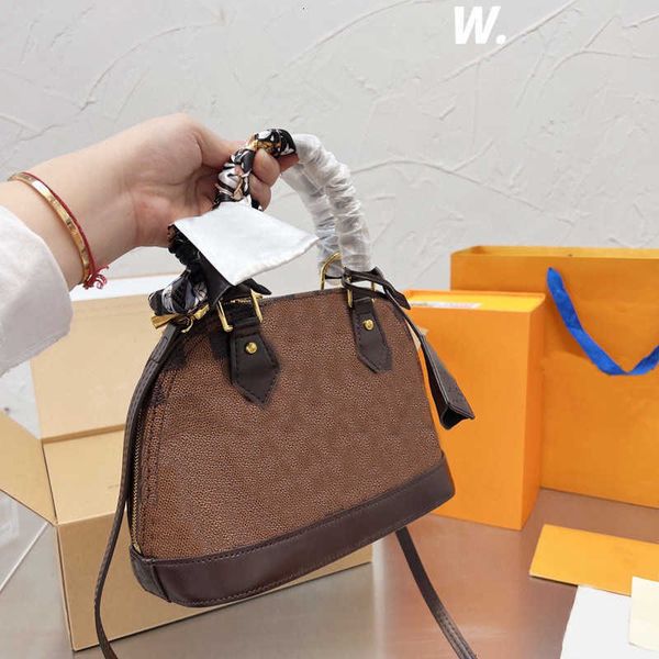 shell handbag tote bag crossbody bags handbags purse old flower discolored twisted wire handle leather strap zipper closure lock designer ho
shell handbag tote bag crossbody bags handbags purse old flower discolored twisted wire handle leather strap zipper closure lock designer ho