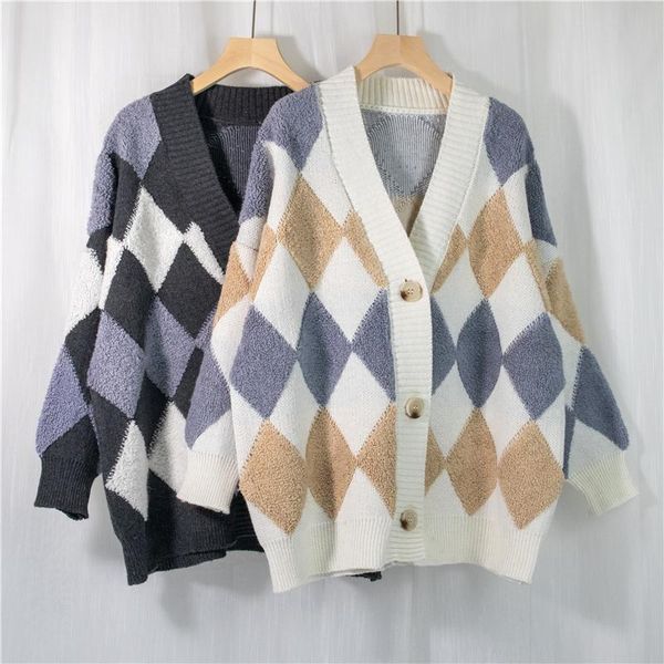 autumn and winter cardigan lady vintage warm jacket loose v-neck knit plaid sweater womens soft outwear female new 18003, White;black
autumn and winter cardigan lady vintage warm jacket loose v-neck knit plaid sweater womens soft outwear female new 18003, White;black