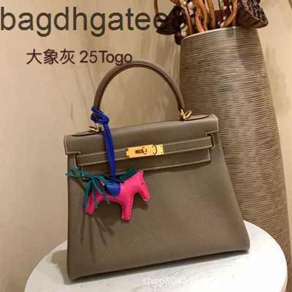 h lock kes bags 2023 bag inner bags cowhide designer layer herbag litchi pattern women seam large female capacity commuter one shoulder hand
h lock kes bags 2023 bag inner bags cowhide designer layer herbag litchi pattern women seam large female capacity commuter one shoulder hand