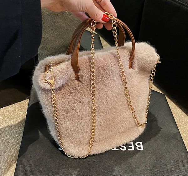 bag parts autumn and winter small crowd plush bag 2022 new women's popular chain messenger bag portable, Black
bag parts autumn and winter small crowd plush bag 2022 new women's popular chain messenger bag portable, Black