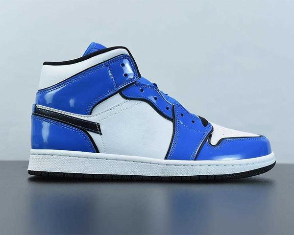 mens shoes jumpman 1 mid signal blue shoe sports sneakers color signal blue/white-black size 36-47 available
mens shoes jumpman 1 mid signal blue shoe sports sneakers color signal blue/white-black size 36-47 available
