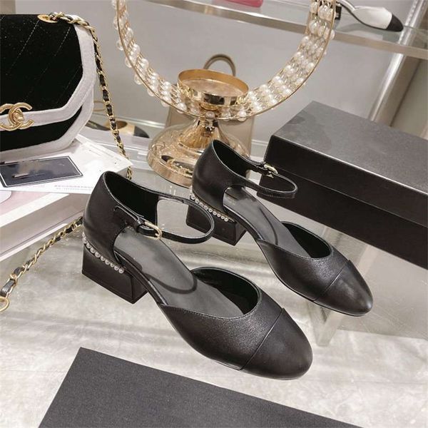 fashion dress shoes channel women leather high heel metal buckle letter logo wedding party business casual flat shoes 015, Black
fashion dress shoes channel women leather high heel metal buckle letter logo wedding party business casual flat shoes 015, Black