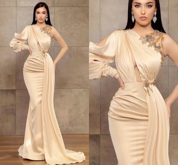 classic crystals mermaid evening dress sheer neck one shoulder beaded formal prom gowns for women party wear arabic vestidos de fieast, Black;red
classic crystals mermaid evening dress sheer neck one shoulder beaded formal prom gowns for women party wear arabic vestidos de fieast, Black;red