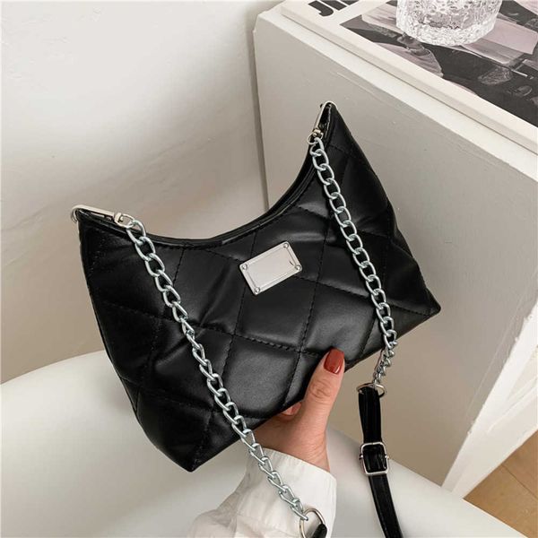 factory wholesale new 2023 chain women new fashionable high capacity tramp one shoulder crossbody
factory wholesale new 2023 chain women new fashionable high capacity tramp one shoulder crossbody