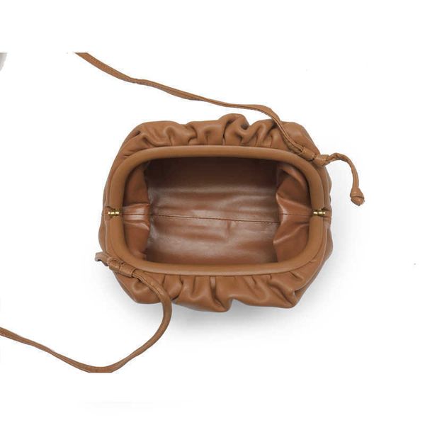 designer herme luxurious bottess bags venetas new fashion leather cloud hand cowhide women's dumpling messenger have a logo
designer herme luxurious bottess bags venetas new fashion leather cloud hand cowhide women's dumpling messenger have a logo