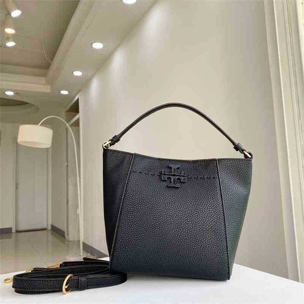 spring torysburchs and handbags designer summer cowhide one slant cross fashion leisure deformation bucket women's bag shoulder crossbo
spring torysburchs and handbags designer summer cowhide one slant cross fashion leisure deformation bucket women's bag shoulder crossbo