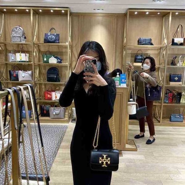 t0rysburchs wholesale designer women's bag eleanor catwalk cowhide rhombic chain messenger generous one shoulder tofur2zz
t0rysburchs wholesale designer women's bag eleanor catwalk cowhide rhombic chain messenger generous one shoulder tofur2zz