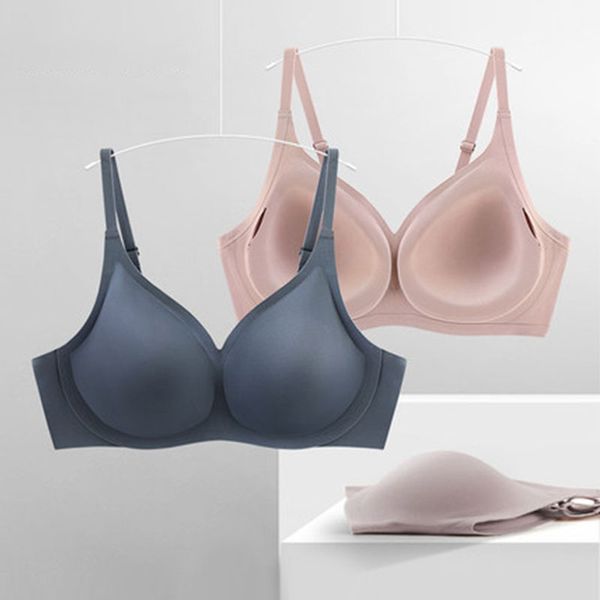 traceless french bras women's wireless back small chest gathering sports bra, Red;black
traceless french bras women's wireless back small chest gathering sports bra, Red;black