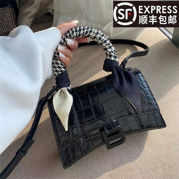 designer balencaigass bags premium new women's crocodile bag leather one shoulder messenger handbag i3nc
designer balencaigass bags premium new women's crocodile bag leather one shoulder messenger handbag i3nc