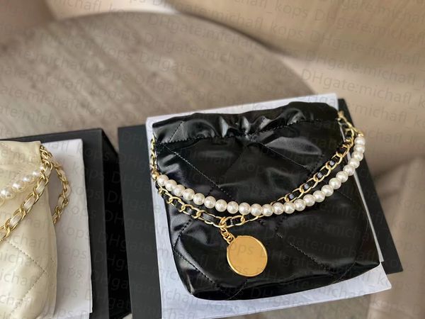 7a women bag tote large capacity garbage bag 23ss handbag classic metal badge logo single shoulder bag fashion versatile luxury 2023 designe
7a women bag tote large capacity garbage bag 23ss handbag classic metal badge logo single shoulder bag fashion versatile luxury 2023 designe