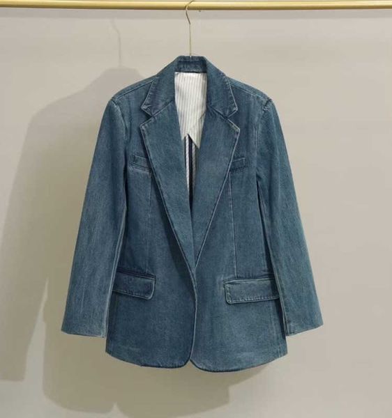 womens jackets big silhouette denim suit jacket soft lining lapel long sleeve clamshell pocket design outwear retro style commute women clot, Black;brown
womens jackets big silhouette denim suit jacket soft lining lapel long sleeve clamshell pocket design outwear retro style commute women clot, Black;brown
