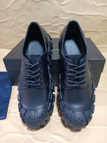 classic daddy shoes thick soled high rise shoes fashionable anti-skid wear-resistant men and women's same leather casual outdoor lace u, Black;white
classic daddy shoes thick soled high rise shoes fashionable anti-skid wear-resistant men and women's same leather casual outdoor lace u, Black;white