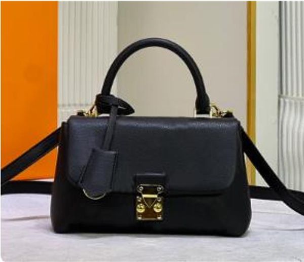 2022 shoulder bags women tote bag embossing letter handbags purse cross body bags metal hardware lock catch interior zipper pocket
2022 shoulder bags women tote bag embossing letter handbags purse cross body bags metal hardware lock catch interior zipper pocket