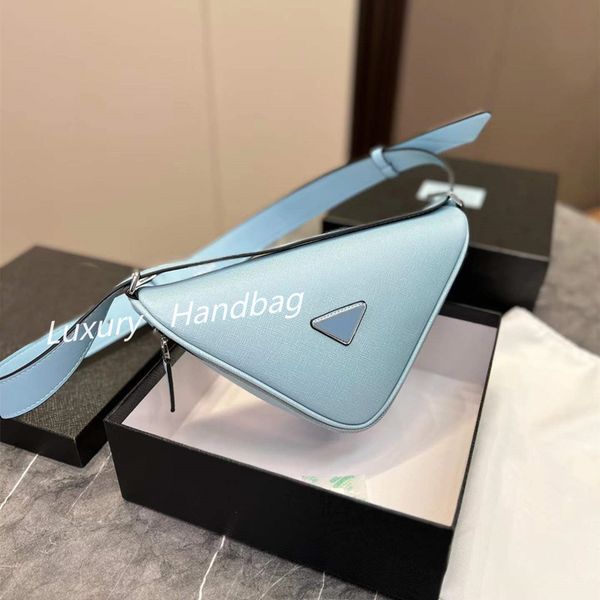 woman mens triangle shoulder bags designer bag luxury handbag fashion leather tote bag small size pouch wallet purse wallets 4 colors adjust
woman mens triangle shoulder bags designer bag luxury handbag fashion leather tote bag small size pouch wallet purse wallets 4 colors adjust