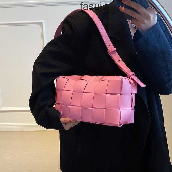 luxurious designer bottess bags venetas women's new woven korean version ins tofu single shoulder crossbody star small square
luxurious designer bottess bags venetas women's new woven korean version ins tofu single shoulder crossbody star small square