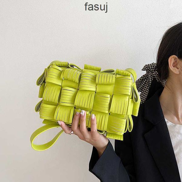 fashion ladies bottess bags venetas women's large capacity 2022 new trend leather woven small square design personality messenger
fashion ladies bottess bags venetas women's large capacity 2022 new trend leather woven small square design personality messenger