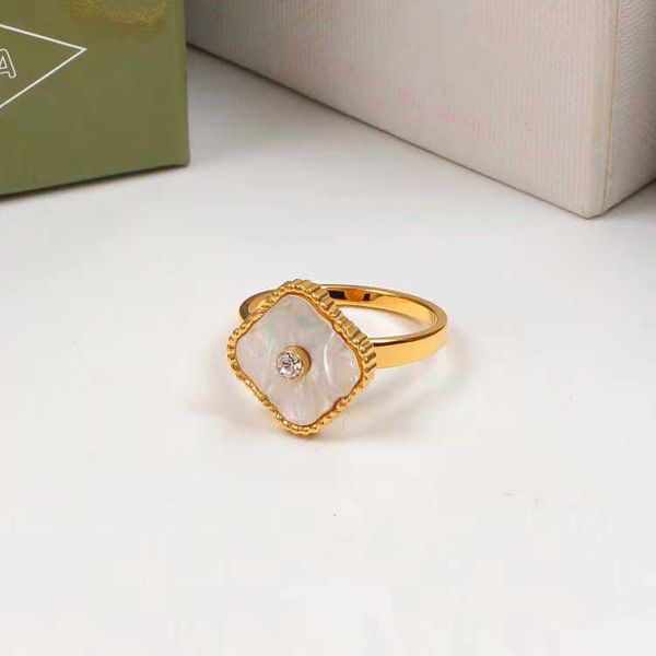 quality single diamond classic love ring black white colors four-leaf flower luxury brand stainless steel couple rings fashion women design, Silver
quality single diamond classic love ring black white colors four-leaf flower luxury brand stainless steel couple rings fashion women design, Silver