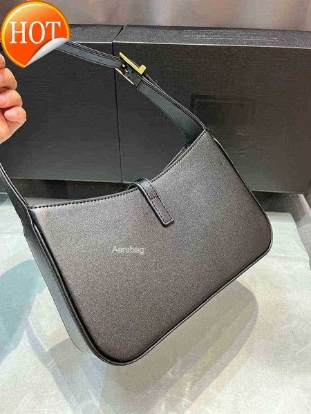 designer luxury women the tote bag fashion versatile handbags shoulder crossbody bags purse tories totes large capacity saddle wallets 7a 28
designer luxury women the tote bag fashion versatile handbags shoulder crossbody bags purse tories totes large capacity saddle wallets 7a 28