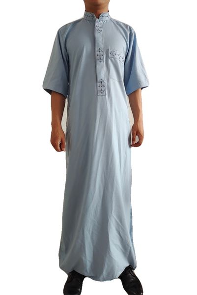 2022 new kaftan arab islamic clothing embroidered stand collar ramadan prayer robe, Red
2022 new kaftan arab islamic clothing embroidered stand collar ramadan prayer robe, Red