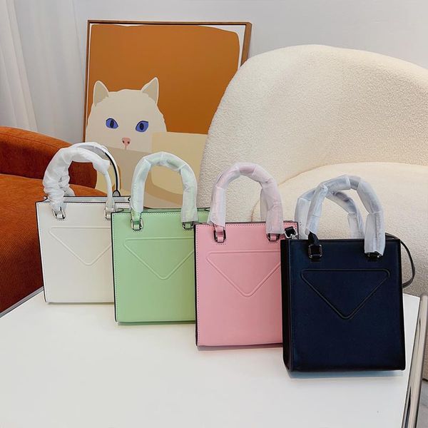 2022 classic luxury shoulder bags fashion plaid letter brand wallet vintage ladies four colors leather handbag designer messenger bag
2022 classic luxury shoulder bags fashion plaid letter brand wallet vintage ladies four colors leather handbag designer messenger bag