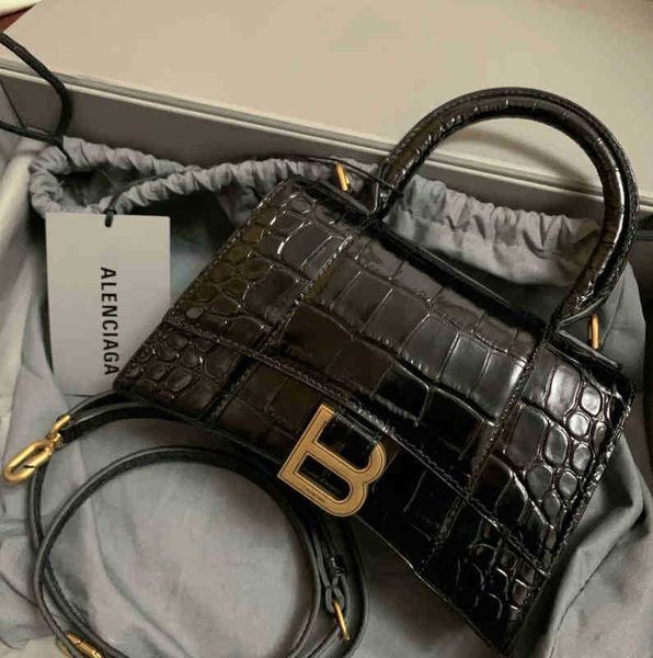 designer handbags balencigas luxurys hourglass bags same bag star's women's 2022 fashion versatile b family b-shaped messenger
designer handbags balencigas luxurys hourglass bags same bag star's women's 2022 fashion versatile b family b-shaped messenger