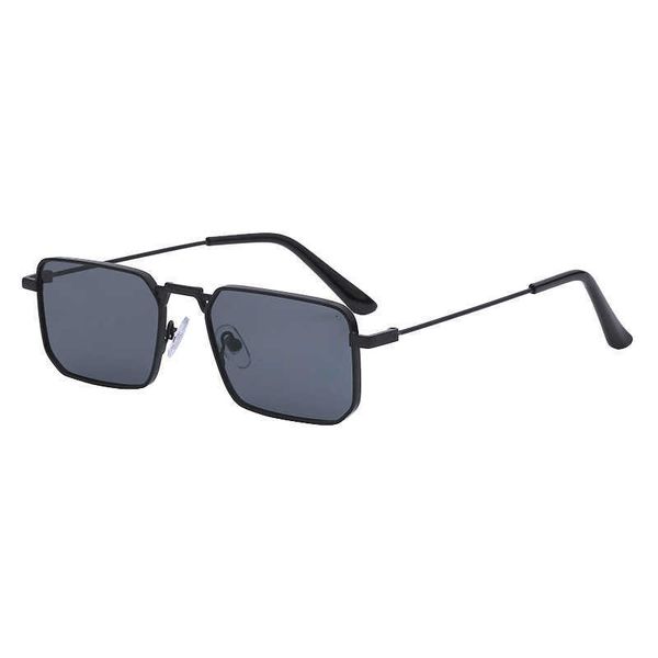 new designer men sunglasses trend square frames ladies shades exquisite metal frame coating process steampunk style eyeglasses hip hop, White;black
new designer men sunglasses trend square frames ladies shades exquisite metal frame coating process steampunk style eyeglasses hip hop, White;black