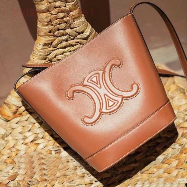 luxury brand celin's evening bags shoulder bag online outlet same 2022 new triumphal arch bucket leather large capacity single messenge
luxury brand celin's evening bags shoulder bag online outlet same 2022 new triumphal arch bucket leather large capacity single messenge