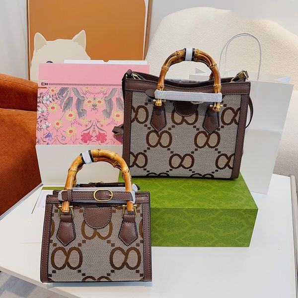 designer luxury women the tote bag fashion versatile handbags shoulder crossbody bags purse telfars totes large capacity saddle wallets 7a v
designer luxury women the tote bag fashion versatile handbags shoulder crossbody bags purse telfars totes large capacity saddle wallets 7a v