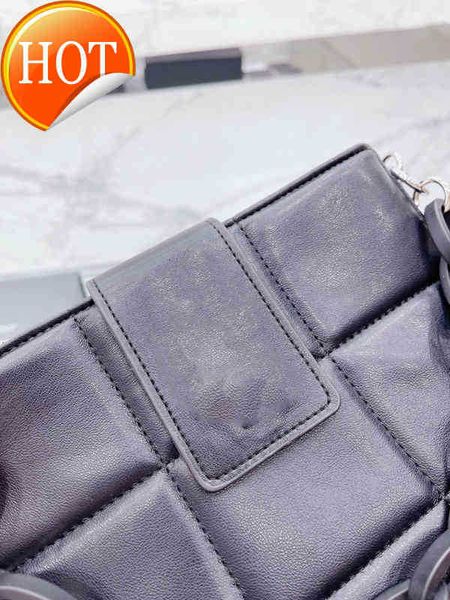designer luxury women bag yysl handbags totes bags womens yslitys crossbody handbag loulou fashion inclined shoulder capacity versatile purs
designer luxury women bag yysl handbags totes bags womens yslitys crossbody handbag loulou fashion inclined shoulder capacity versatile purs