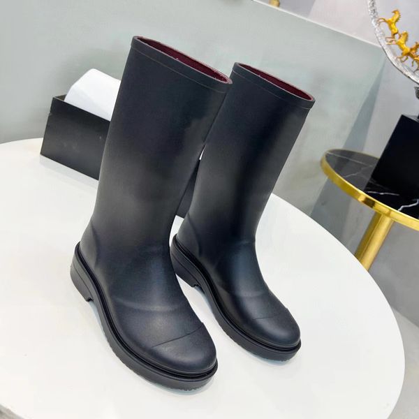 casual shoes rain bootss designer women boots rubber boot mid tube waterproof outdoor pvc leather booties with box, Black
casual shoes rain bootss designer women boots rubber boot mid tube waterproof outdoor pvc leather booties with box, Black