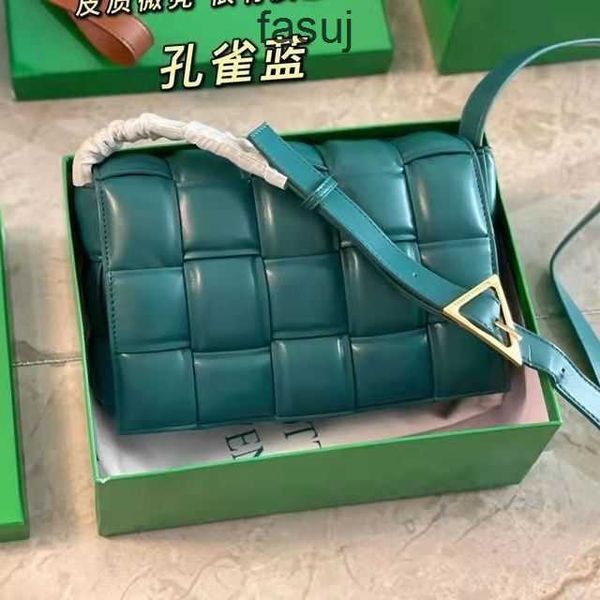 fashion ladies bottess bags venetas 2022 new genuine leather women's green woven large lattice pillow tofu genuine leather cloud obliqu
fashion ladies bottess bags venetas 2022 new genuine leather women's green woven large lattice pillow tofu genuine leather cloud obliqu