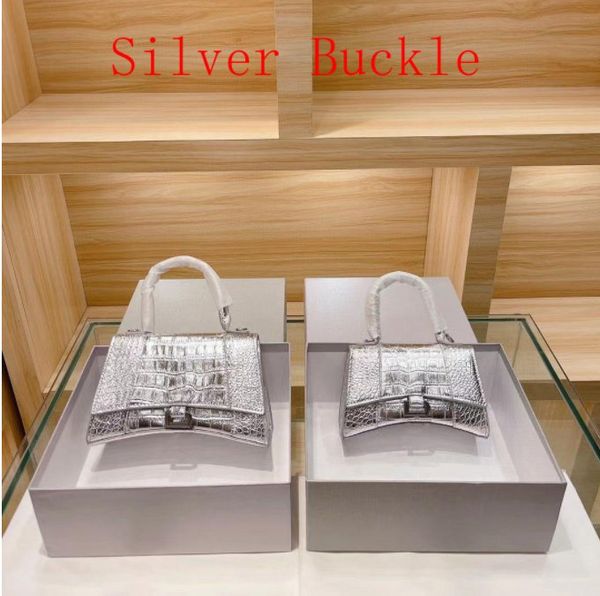 totes bag luxury brand single zipper women handbags tote real leather bags lady plaid purses duffle luggage by brand
totes bag luxury brand single zipper women handbags tote real leather bags lady plaid purses duffle luggage by brand