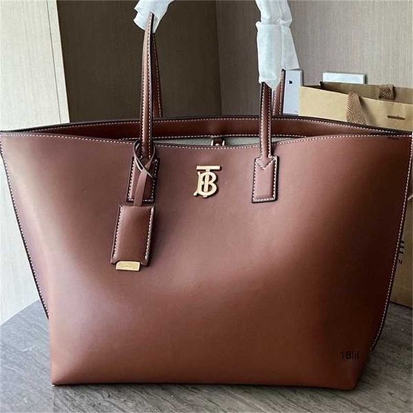 designer burbrerys leather handbags 2022 counter synchronous large leather tote bag
designer burbrerys leather handbags 2022 counter synchronous large leather tote bag