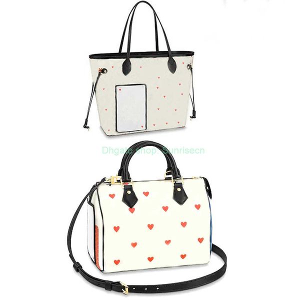fashion versatile hearts speedy 25 handbag tote leather trimming shoulder bag crossbody women bag portable leisure bucket
fashion versatile hearts speedy 25 handbag tote leather trimming shoulder bag crossbody women bag portable leisure bucket