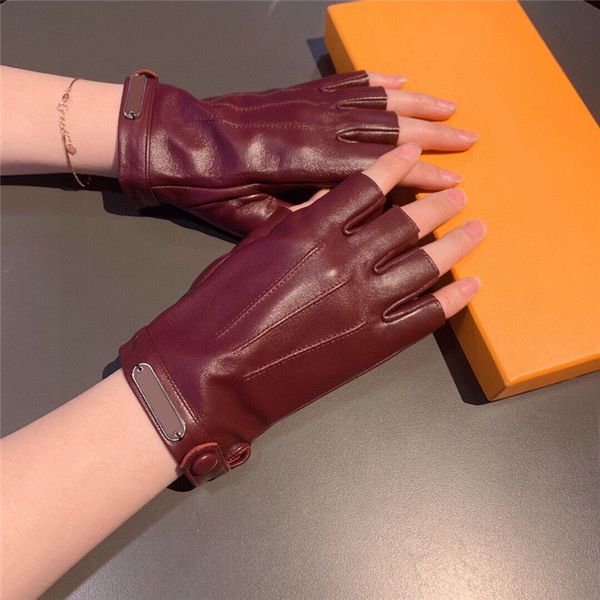 ladies fingerless mitt gloves leather motorcycle gloves autumn winter plush lining mittens with box, Blue;gray
ladies fingerless mitt gloves leather motorcycle gloves autumn winter plush lining mittens with box, Blue;gray