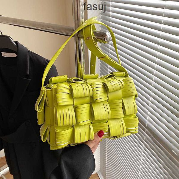 fashion ladies bottess bags venetas small style tassel woven small square 2022 new one shoulder trend cross body women's
fashion ladies bottess bags venetas small style tassel woven small square 2022 new one shoulder trend cross body women's