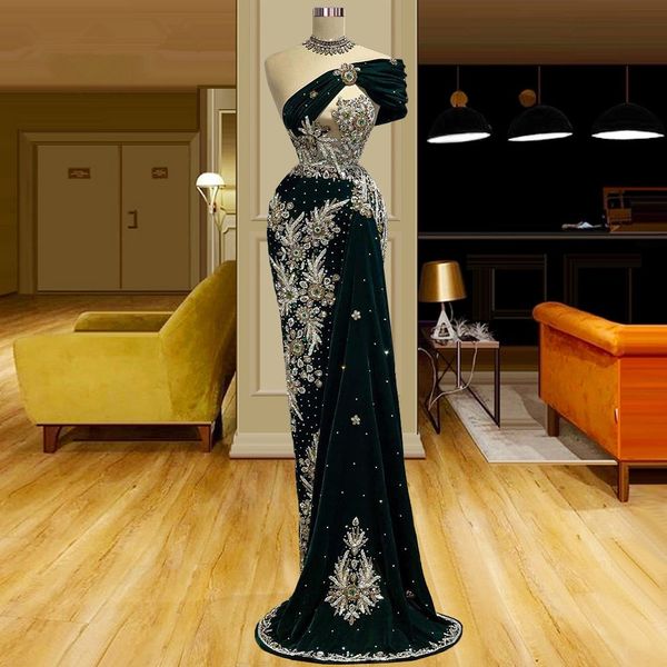 luxury african mermaid prom gowns beaded velvet evening dresses custom made rhinestones pleats party dresses, Black;red
luxury african mermaid prom gowns beaded velvet evening dresses custom made rhinestones pleats party dresses, Black;red