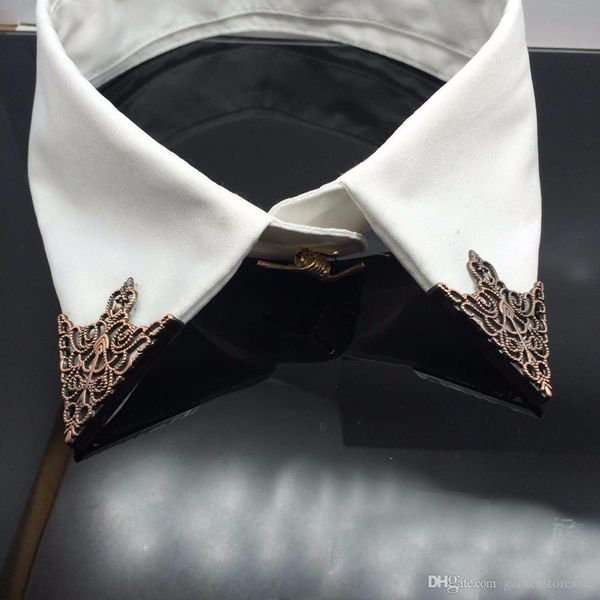 fashion alloy brooch hollow pattern collar angle palace retro triangle shirts collar pins women men jewelry, Gray
fashion alloy brooch hollow pattern collar angle palace retro triangle shirts collar pins women men jewelry, Gray