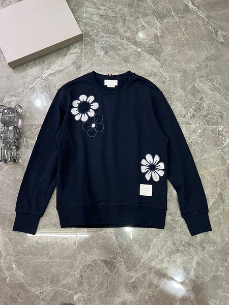 new men's round neck embroidered sweatshirts luxury brand design casual long sleeve sweater, Black
new men's round neck embroidered sweatshirts luxury brand design casual long sleeve sweater, Black