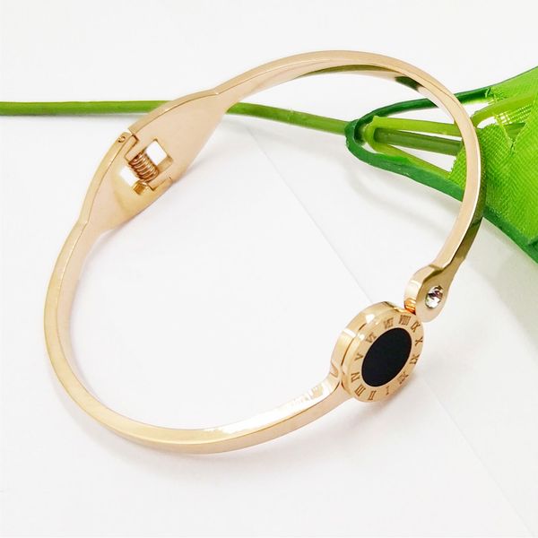 bangles jewelry women stainless steel real gold plated pvd fashion roman letter white black shell charm non tarnish waterproof
bangles jewelry women stainless steel real gold plated pvd fashion roman letter white black shell charm non tarnish waterproof