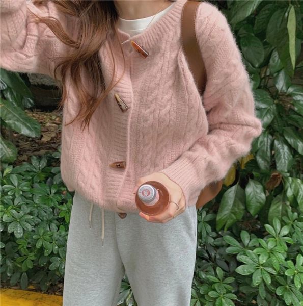 2022 knits spring and autumn fashion new short long-sleeved sweater women's solid color round neck knitted cardigan jacket, White
2022 knits spring and autumn fashion new short long-sleeved sweater women's solid color round neck knitted cardigan jacket, White