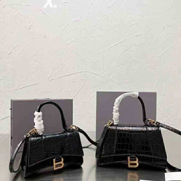 designer handbags balencigas luxurys hourglass bags crocodile advanced bag 2022 net red same leather single shoulder messenger
designer handbags balencigas luxurys hourglass bags crocodile advanced bag 2022 net red same leather single shoulder messenger