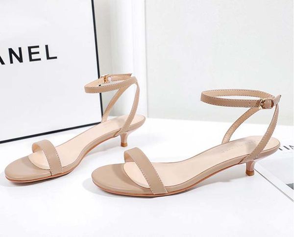 luxury slipper designer sandal italy brand slides women slippers flat bottom flip flop sneakers boots casual shoe by hoe99 0053, Black
luxury slipper designer sandal italy brand slides women slippers flat bottom flip flop sneakers boots casual shoe by hoe99 0053, Black