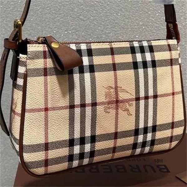 designer burbrerys leather handbags with folding box ancient war horse mahjong bag classic lattice pattern
designer burbrerys leather handbags with folding box ancient war horse mahjong bag classic lattice pattern