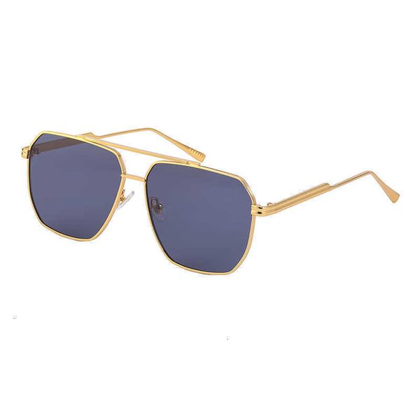 sun glasses the latest retro fashion sun for men double beam big frame exquisite male shades business casual trendy outdoor catwalk, White;black
sun glasses the latest retro fashion sun for men double beam big frame exquisite male shades business casual trendy outdoor catwalk, White;black